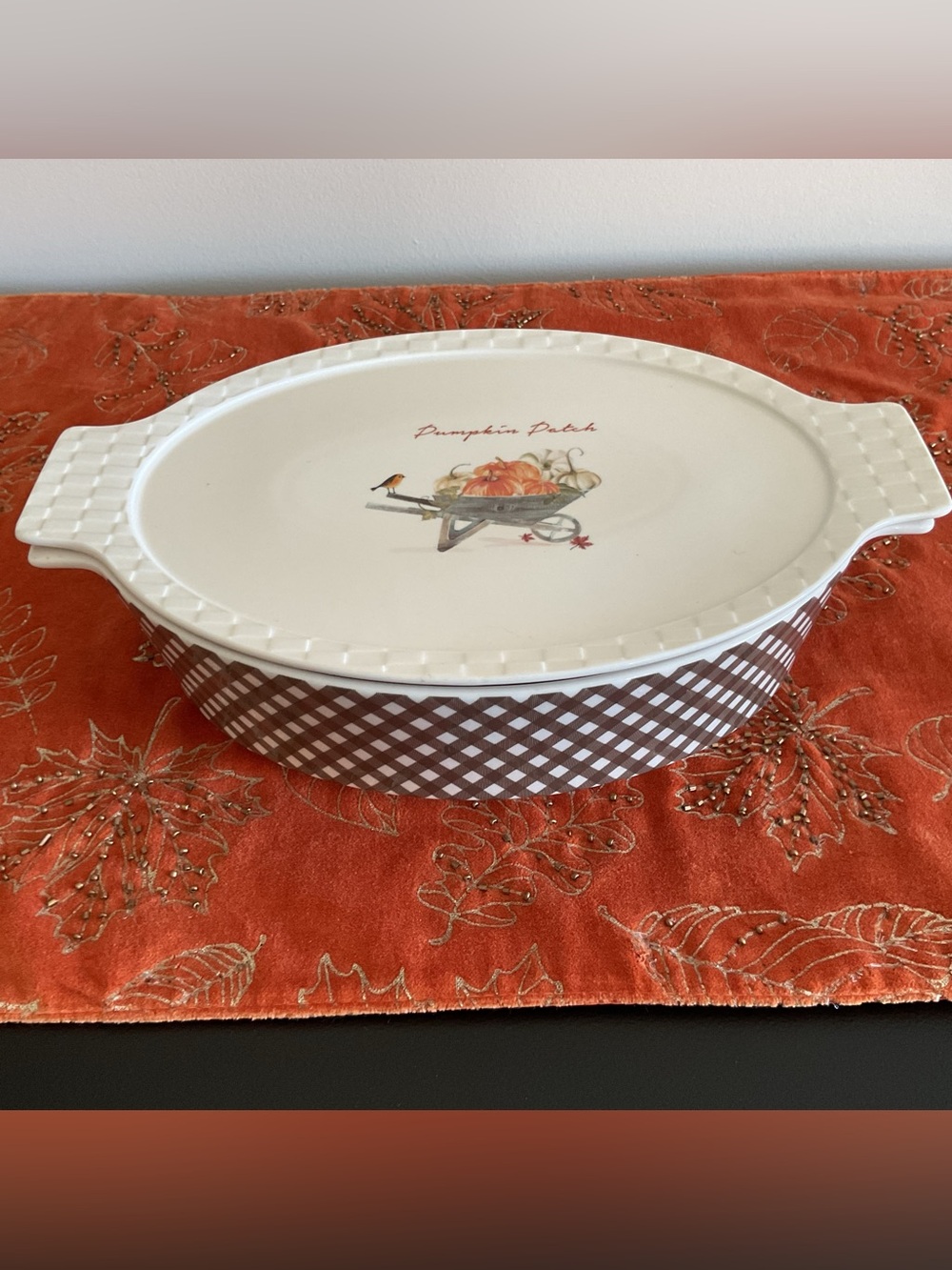NWOT Grace Pumpkin Patch Lidded Oval Casserole Baker in White & Brown Gingham